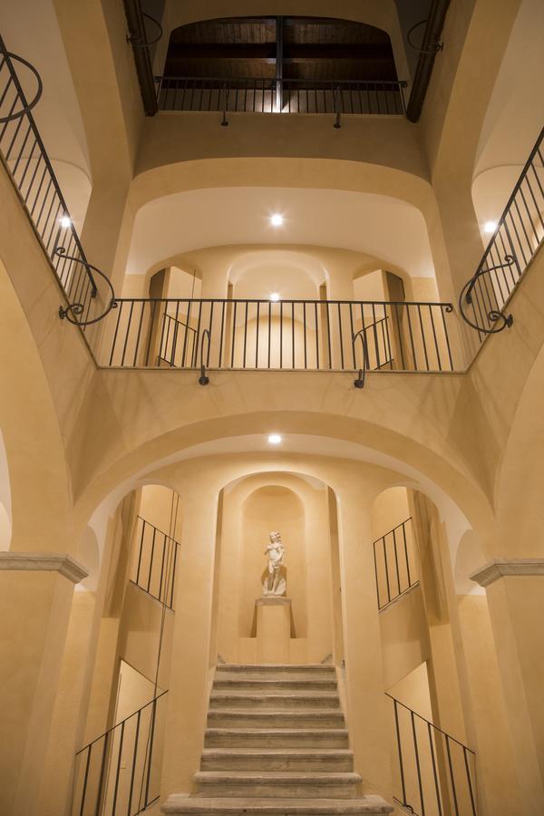 B&B Charme Celestino V° LʼAquila Exterior foto