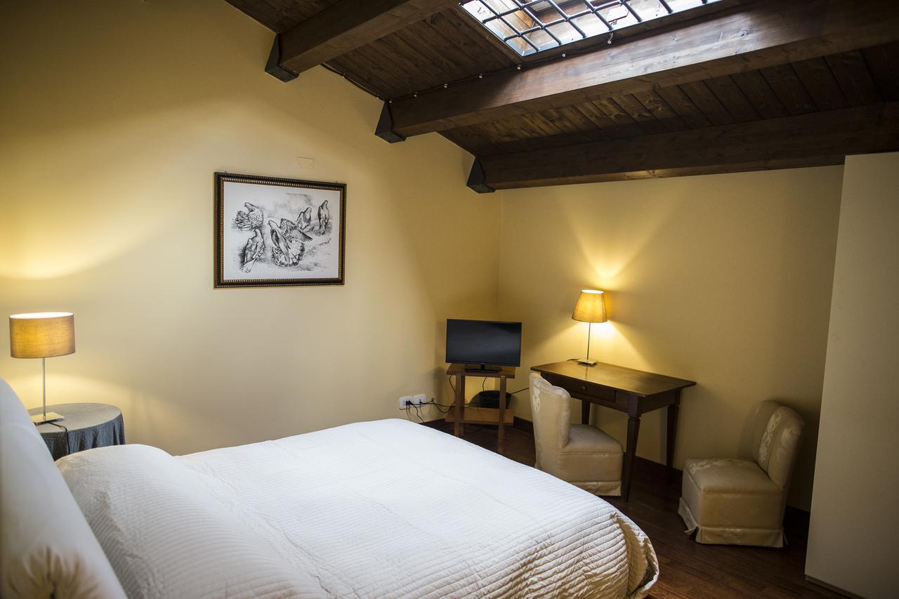 B&B Charme Celestino V° LʼAquila Exterior foto