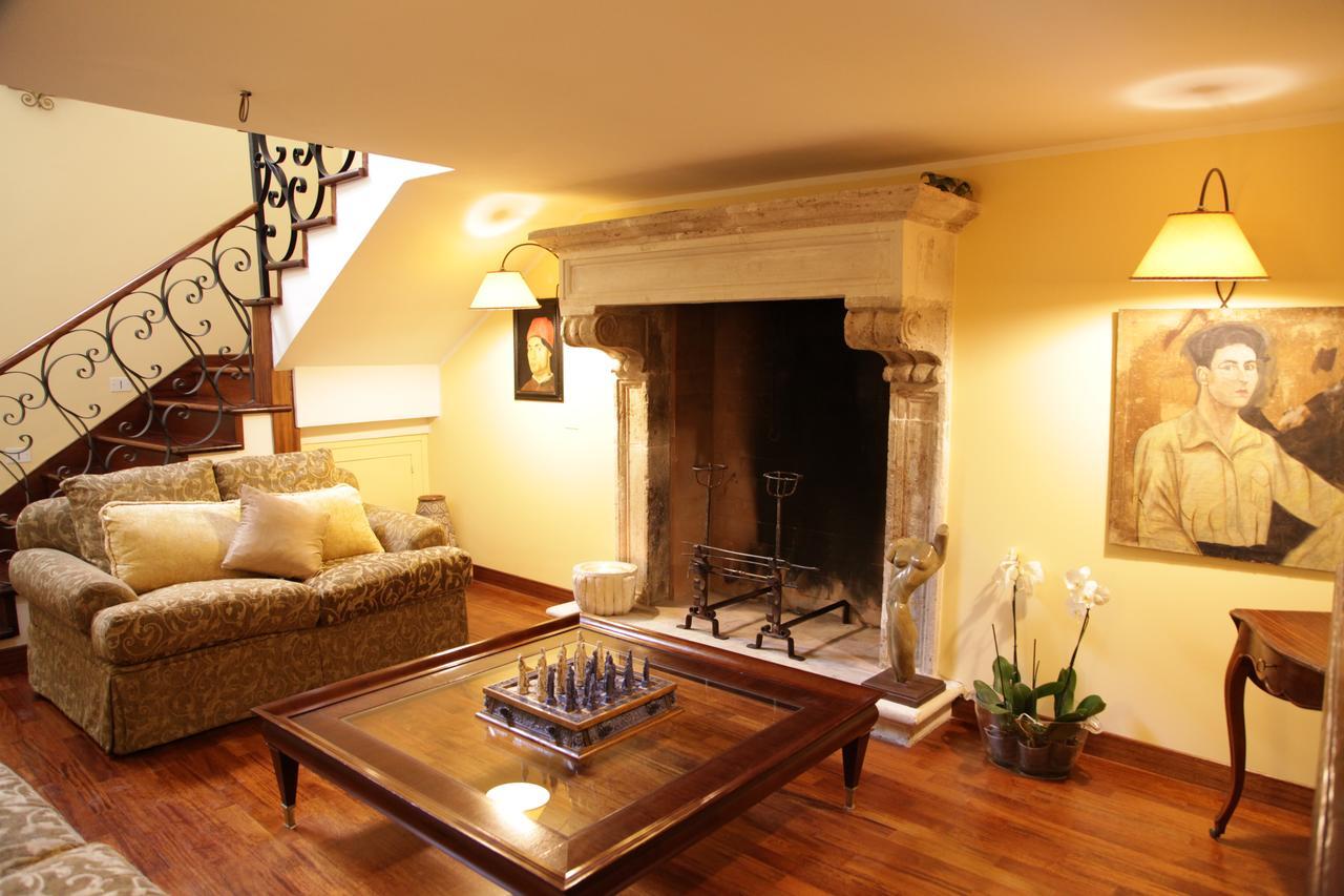 B&B Charme Celestino V° LʼAquila Exterior foto